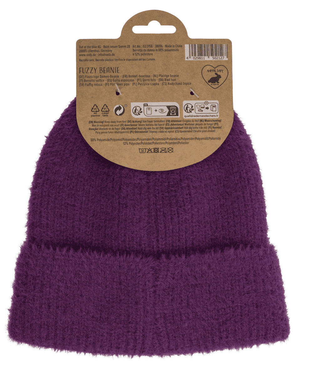 Fuzzy beanie, with embroidered heart,