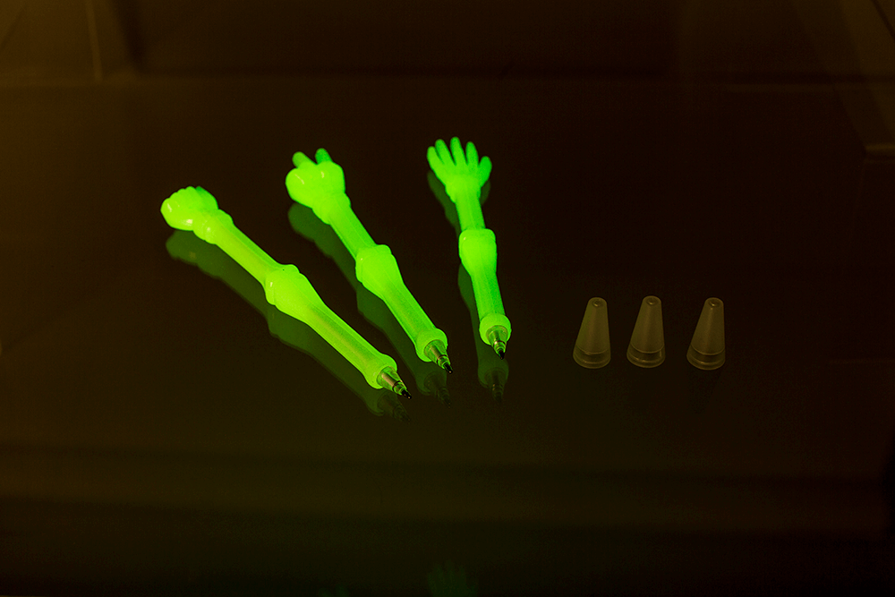 Pen, Hand Gestures, Glow in the dark,