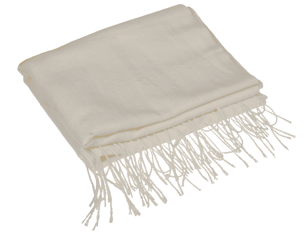Winter scarf with fringes,