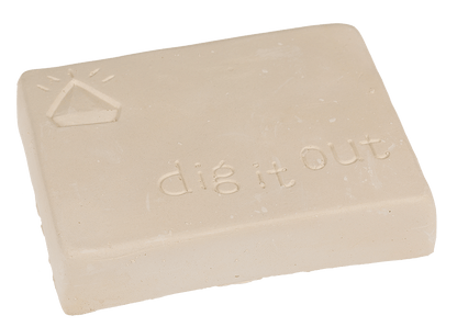 Excavation set with 5 gems,