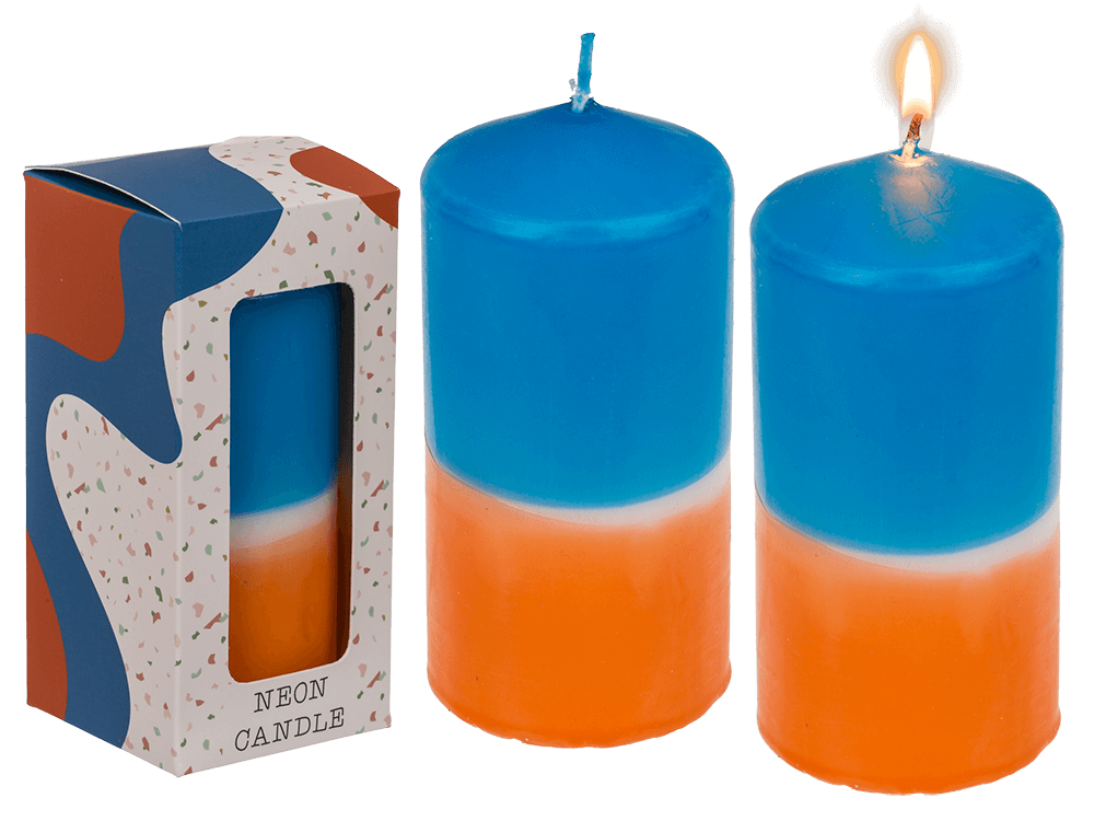 Pillar candle with color gradient