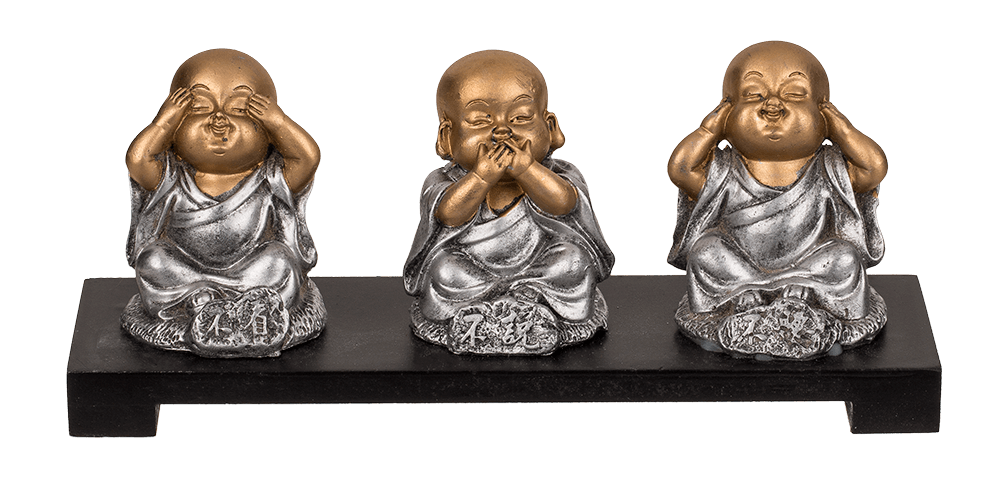 3 Polyresin decoration figurines on wooden bowl,