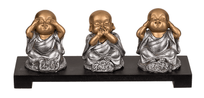 3 Polyresin decoration figurines on wooden bowl,