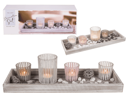 White/natural coloured wooden plate,