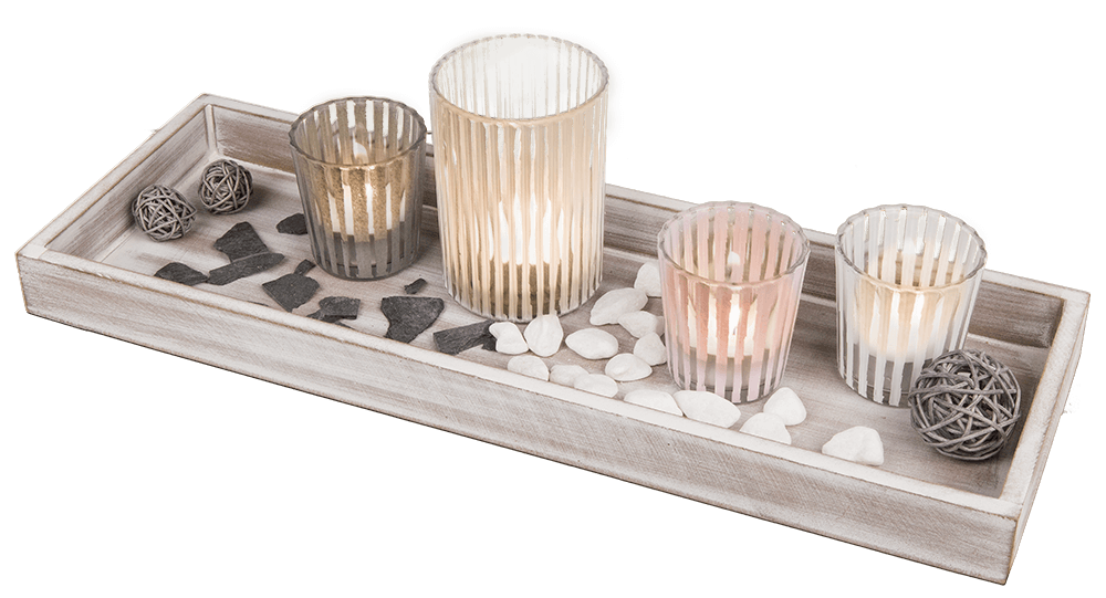 White/natural coloured wooden plate,