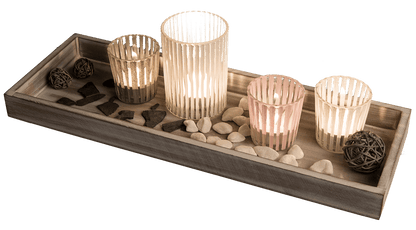 White/natural coloured wooden plate,