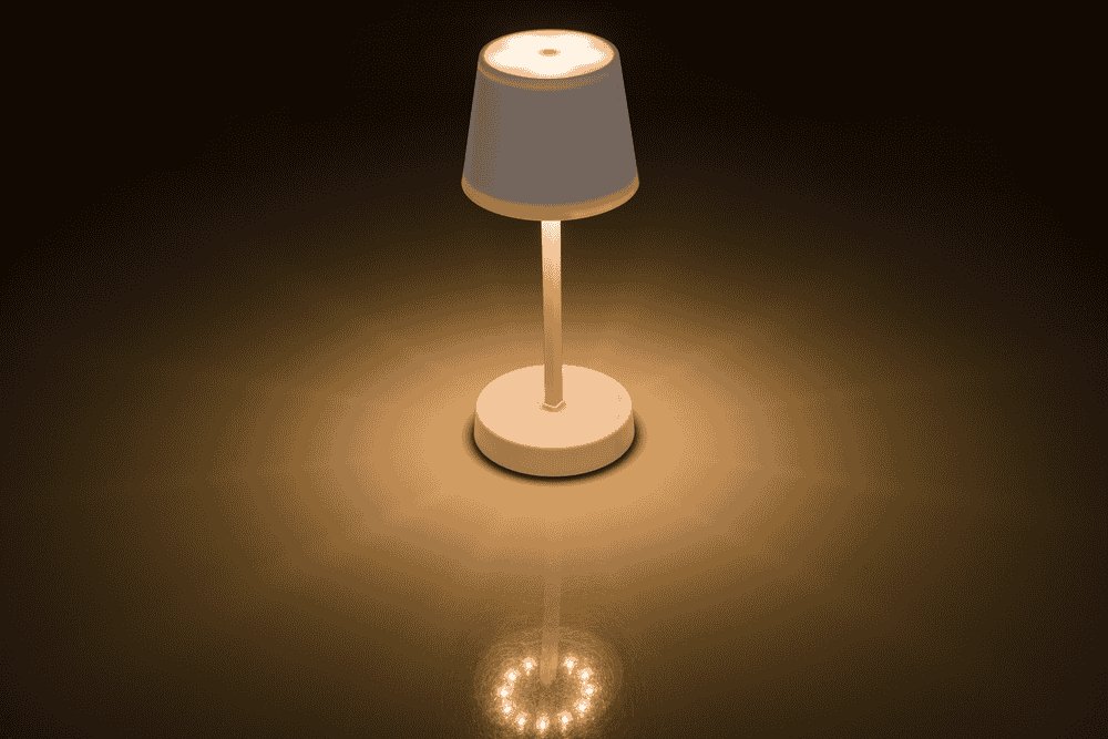 Rose colored table lamp with LED,