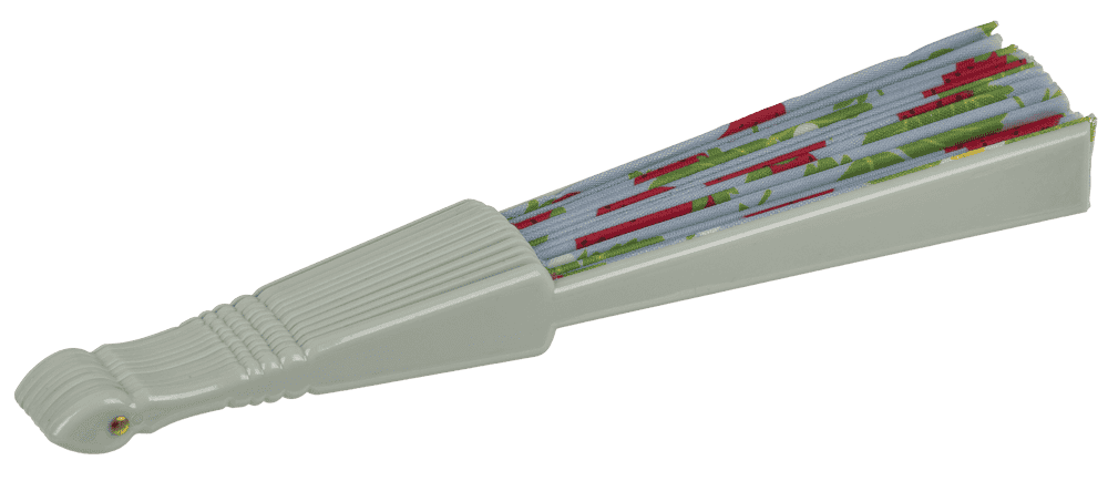 Plastic fan, cherries & strawberries, 23 x 40 cm,