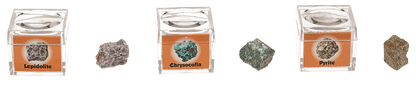 Mineral stones, in magnifying box with booklet,