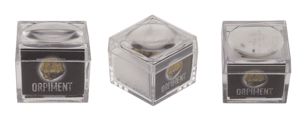 Mineral stones, in magnifying box with booklet,