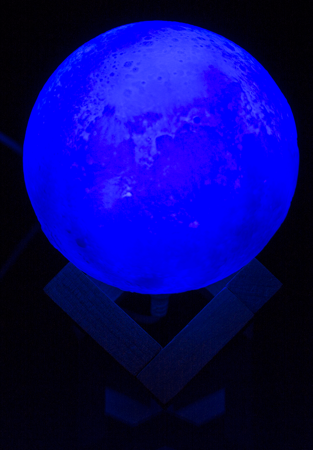 Color Changing Lamp, Moon, ca. 10 cm,