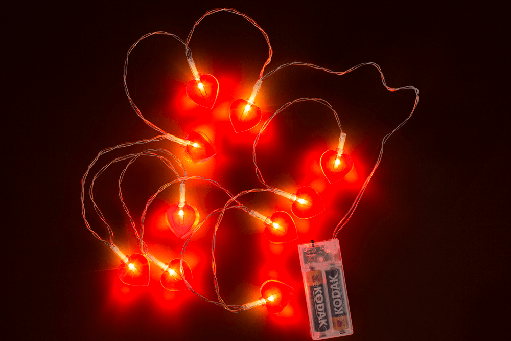 Light chain heart with 10-LED, 6/18 hour timer,