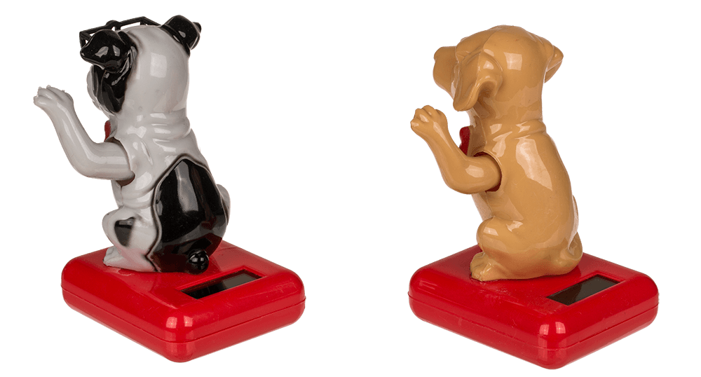 Moveable figurine, Waving Dog,