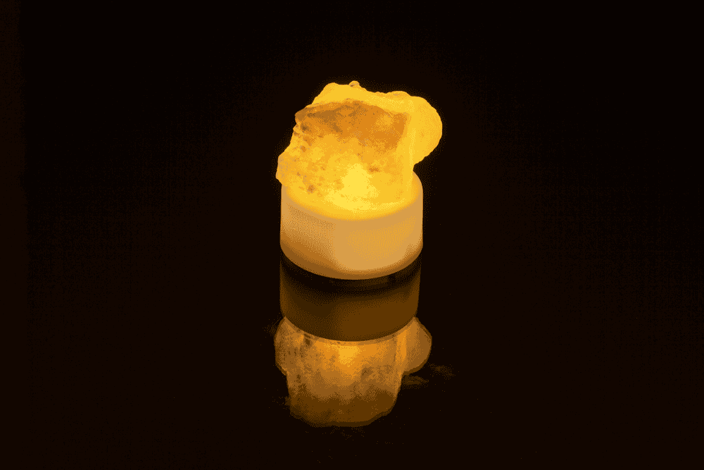 Salt crystal with LED tea light, 4 x 2 cm,