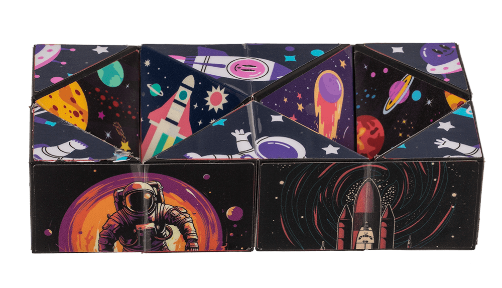 Boundless Space Cube,