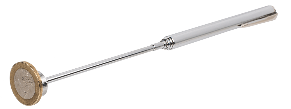 Extendable magnetic lifter,