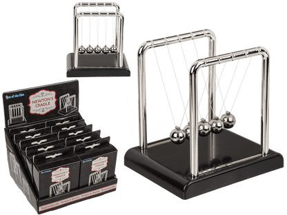 Newton's Cradle  ca. 9 x 7, 5 cm,