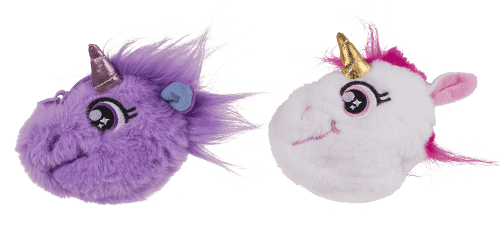 Snapband with plush zipper push,