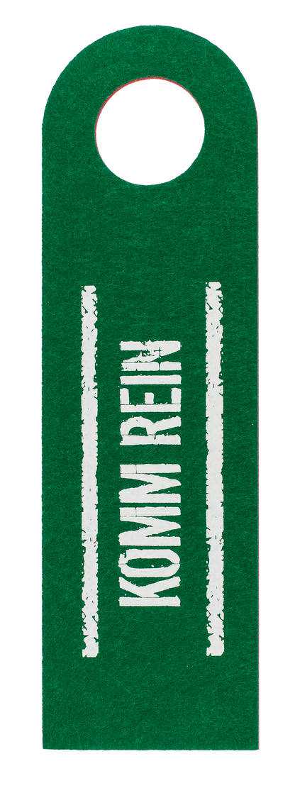 Felt door sign with German lettering,