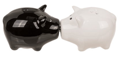 Salt & pepper shaker, pigs with magnet nose,