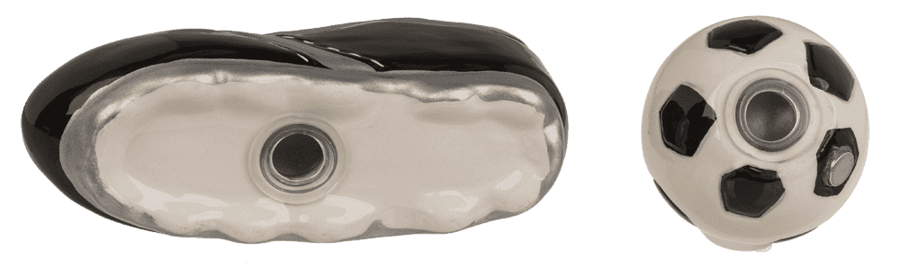 Salt& pepper shaker, football & shoe, with magnet,