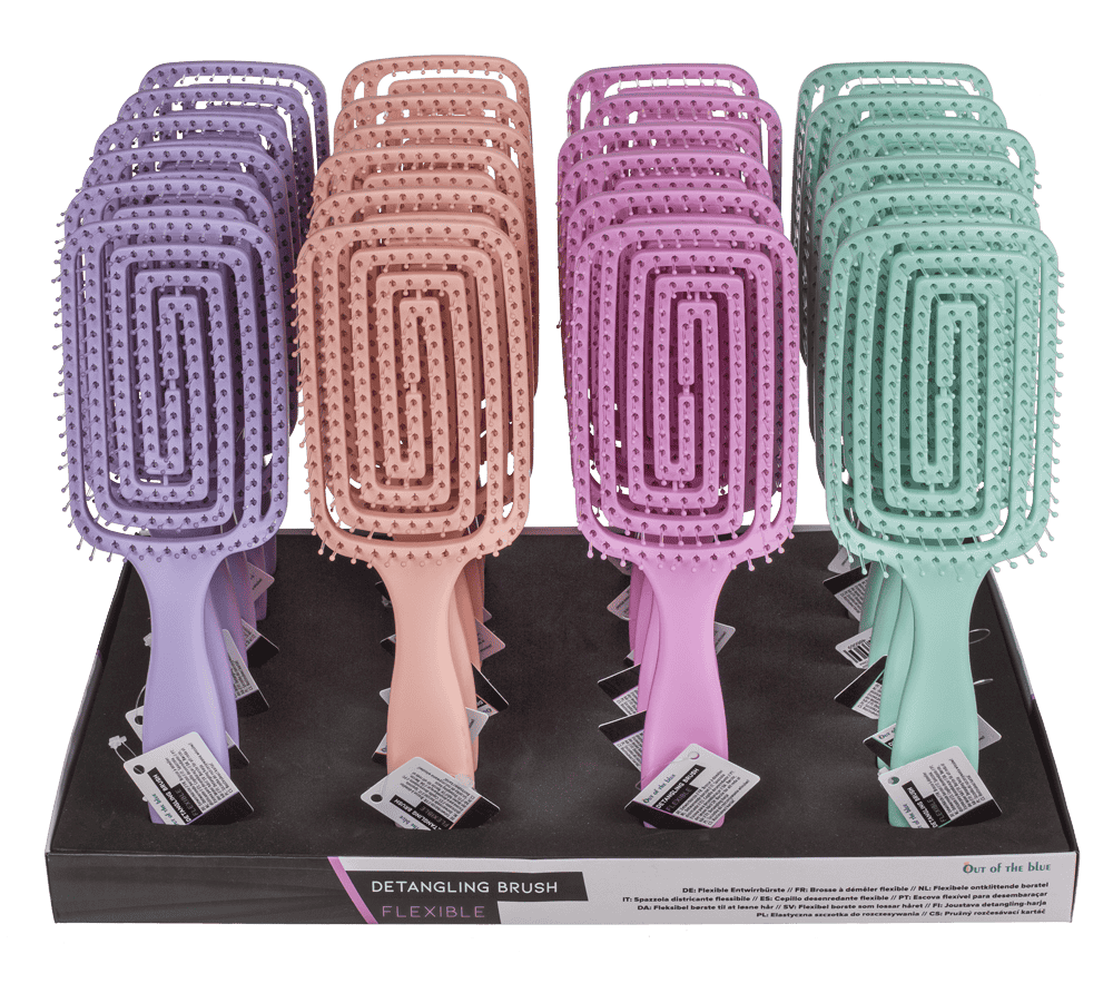 Flexible detangling brush,