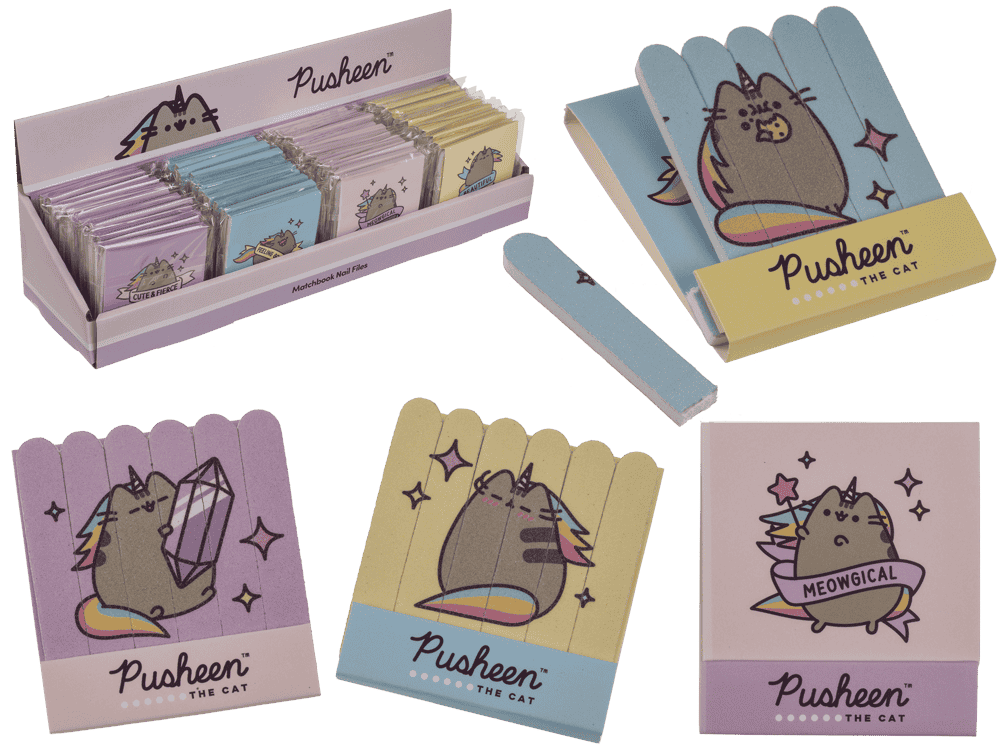 76-3428_000_ba49282e-828e-47b1-bdad-64fc77fb5ad9.png Set van 48 Pusheen-vijlletjes in 4 verschillende ontwerpen, verpakt in een display. Gemaakt van papier en EVA.