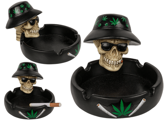 Ashtray, Skull with joint, ca. 17 cm,