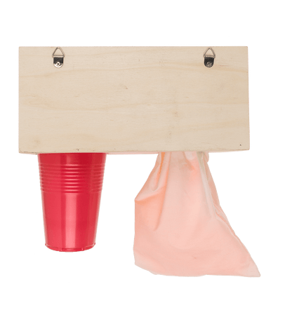 Beer Pong Shelf with 12 cups + 12 balls,