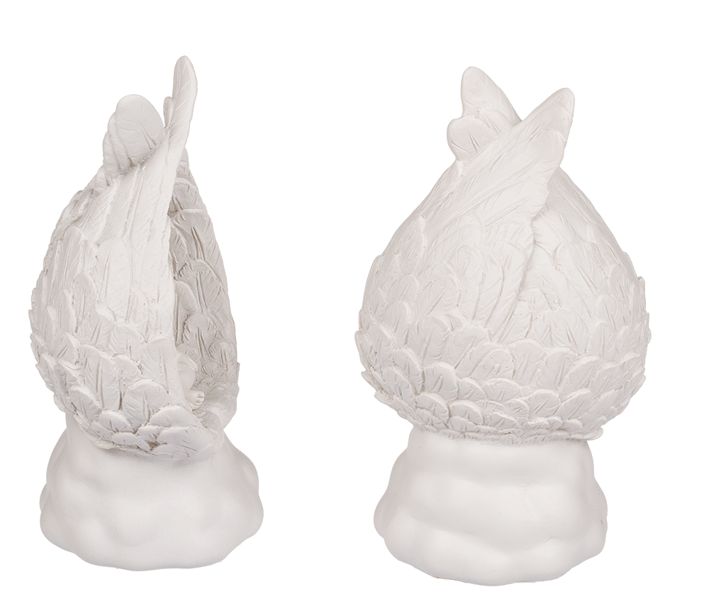 Sitting polyresin angel in wings with warmwhite,