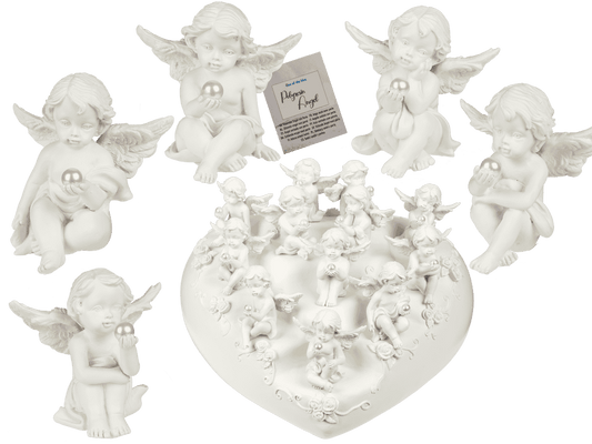 Polyresin angel with pearl,