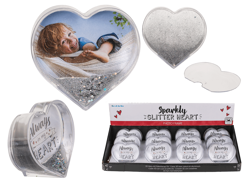 3D Acrylic heart waterglobe with heart foils,