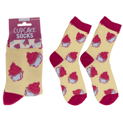 Chaussettes, gâteau