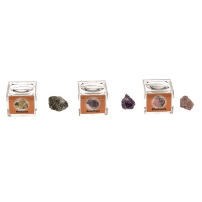 Mineralsteine, in Kunststoff-Box mit Lupe,