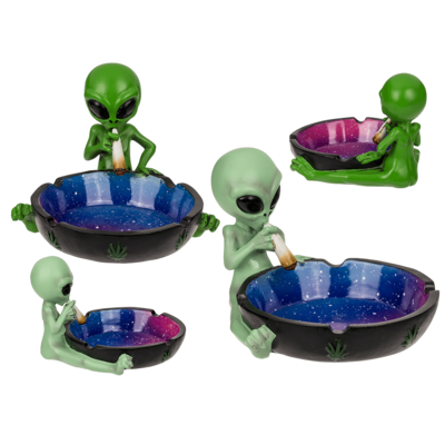Polyresin ashtray, Alien with joint,