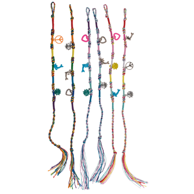 Pulsera textil, charms